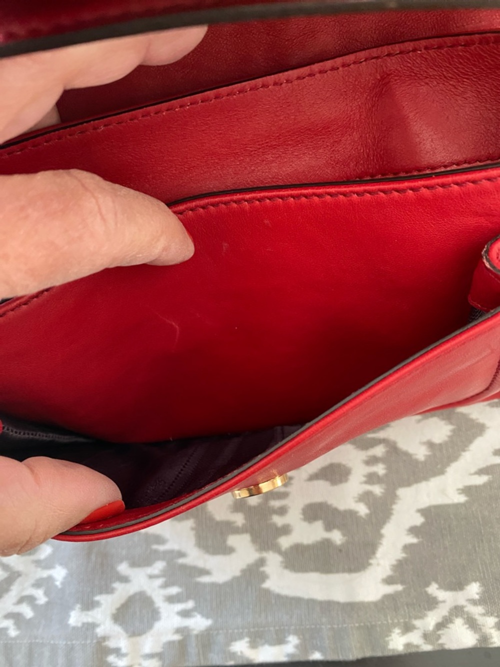 Salvatore Ferragamo Red Leather Shoulder Bag w/Gold Bow and Red Compact Wallet - Picture 7 of 14